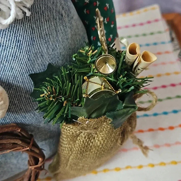 SANTA - Picture 6 of 6